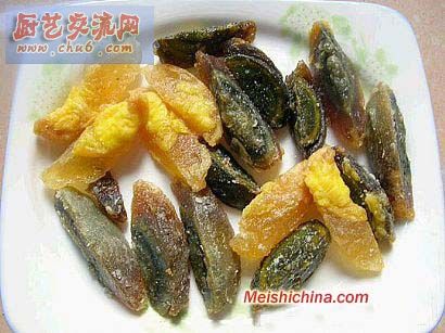 家常菜 皮蛋黄瓜汤详细做法5.jpg